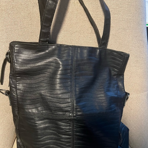 Leather and sheepskin shoulder bag - Picture 3 of 4